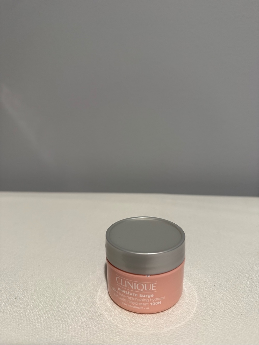 Clinique Moisture Surge Hydrator - Pink Jar with Silver Lid